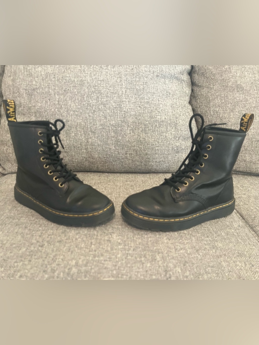 Unisex Black Leather Dr. Martens